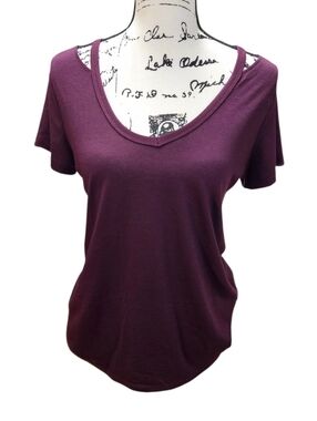 NWT Kristin Nicole Open Shpulder Tshirt